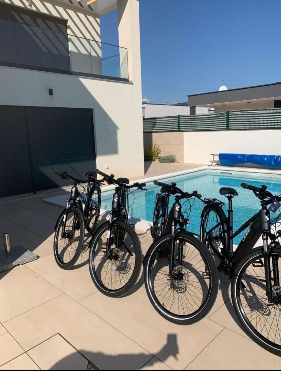 Villa Jlo 2 Mit 4 E-Bikes Peroj Esterno foto